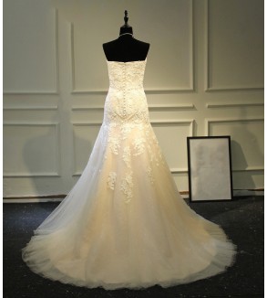 Svatební šaty Carrie šití na míru