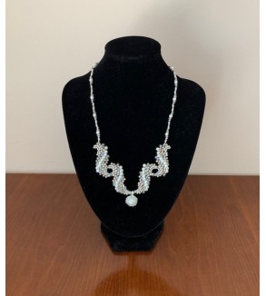 Ručně vyráběný náhrdelník