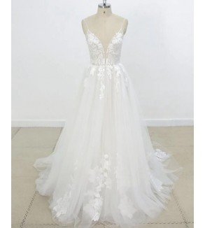 Svatební šaty Liv - šití na...