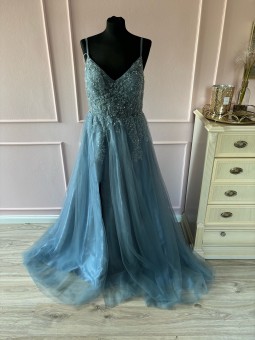 Večerní šaty vel.44 skladem