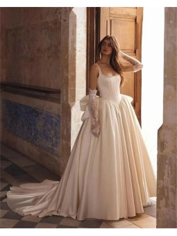 Svatební saténové šaty...